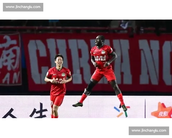 河南队 3 胜 1 平强势回暖!门将王国明放话:下半程更精彩 河南队 3 胜 1 平强势回暖!门将王国明放话:下半程更精彩